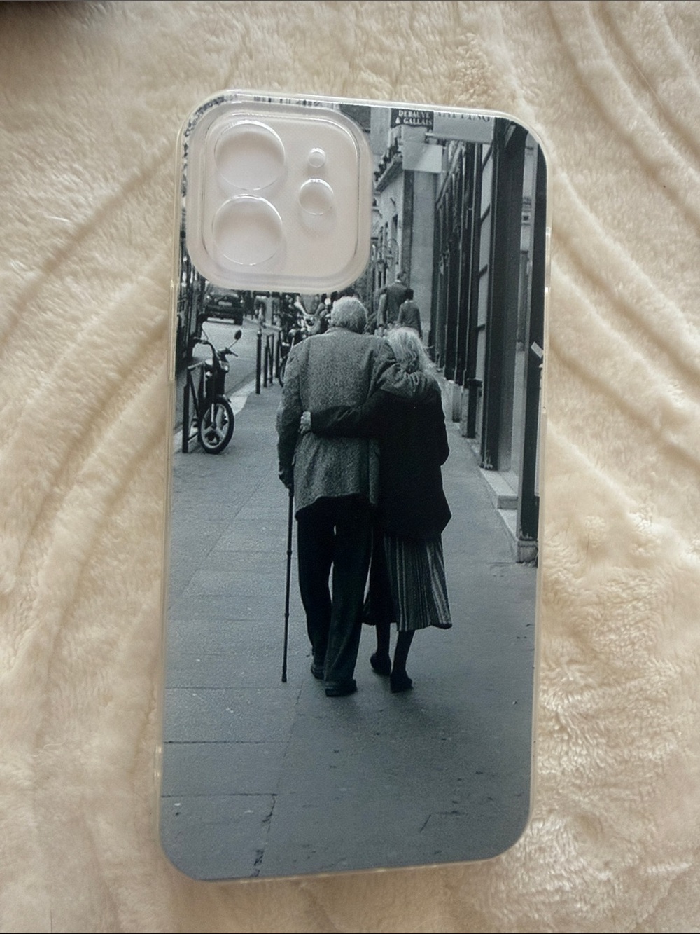 Black & White Walking Couple Photo iPhone 12 Case